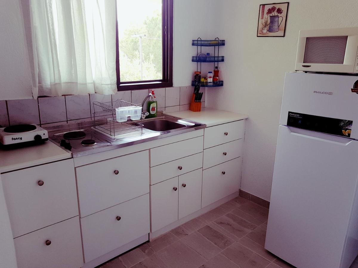 Melina'S Apartments Kalavárda 外观 照片