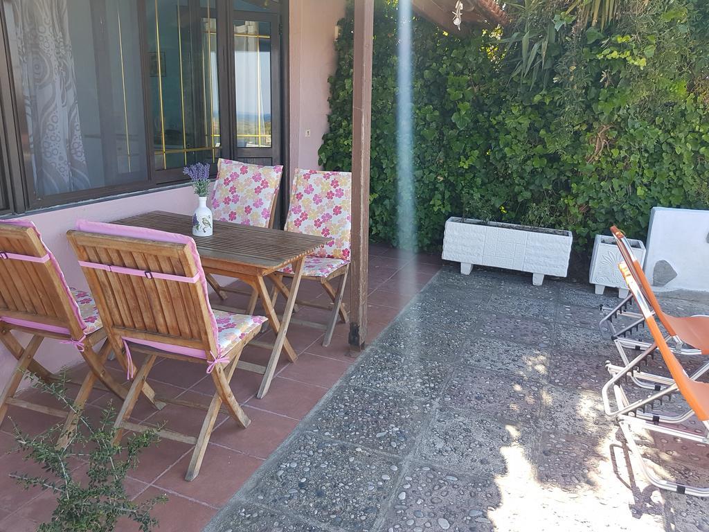 Melina'S Apartments Kalavárda 外观 照片