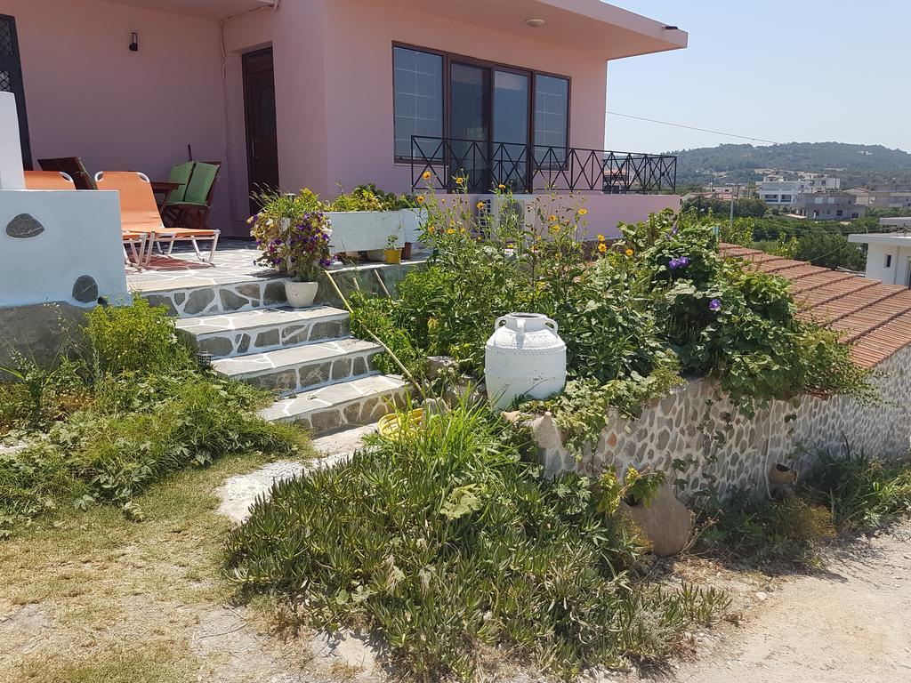 Melina'S Apartments Kalavárda 外观 照片