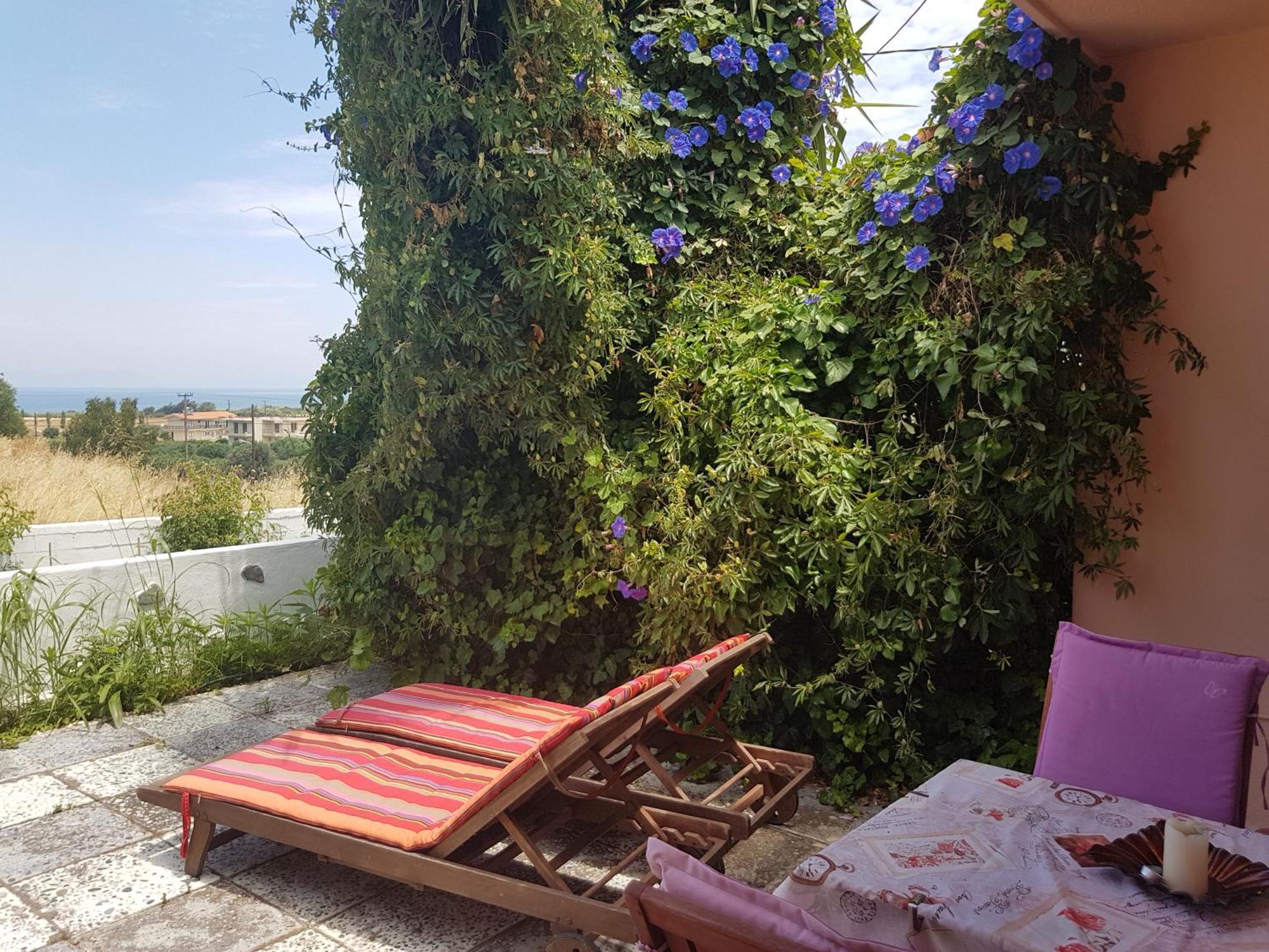 Melina'S Apartments Kalavárda 外观 照片
