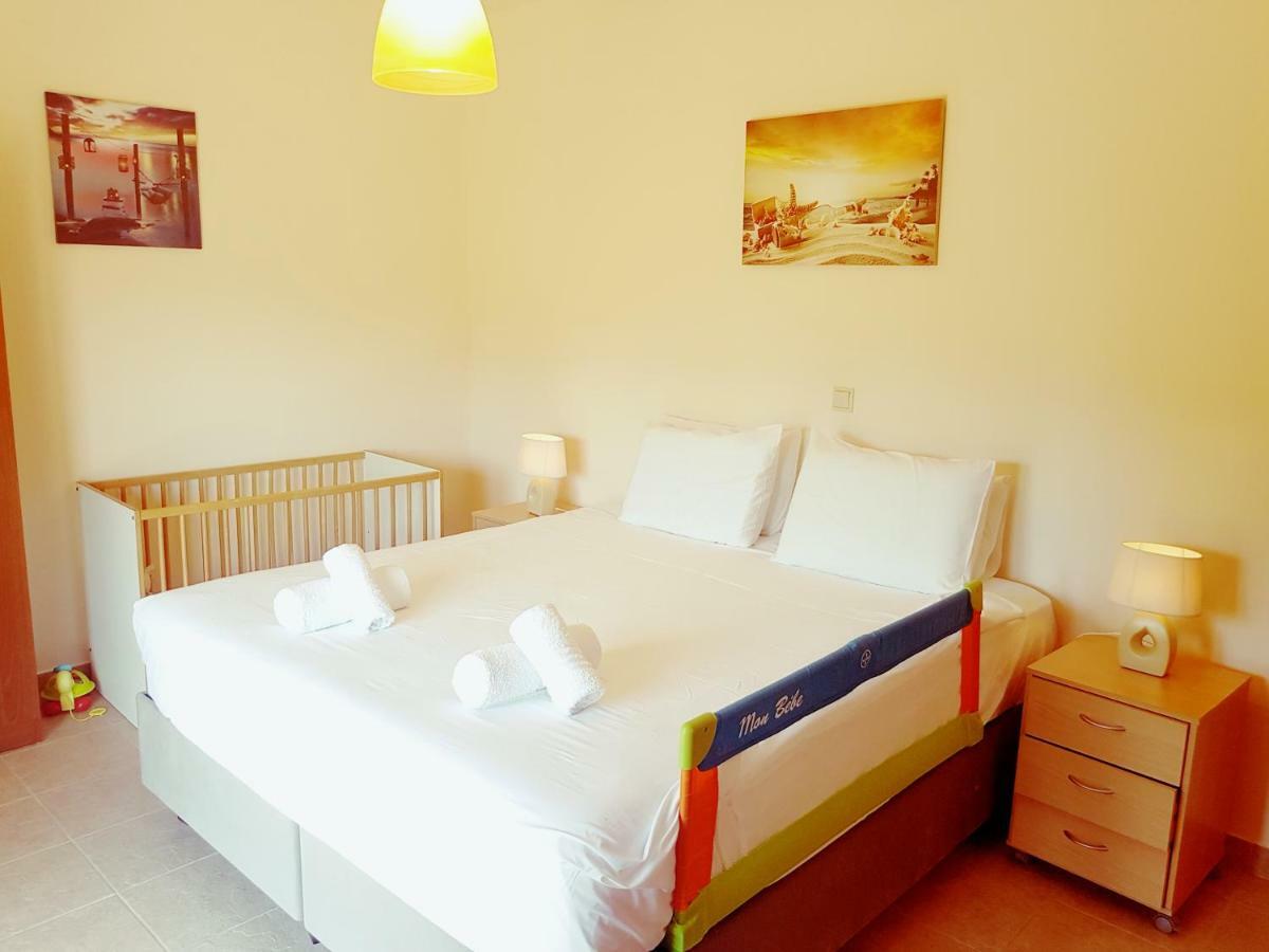 Melina'S Apartments Kalavárda 外观 照片